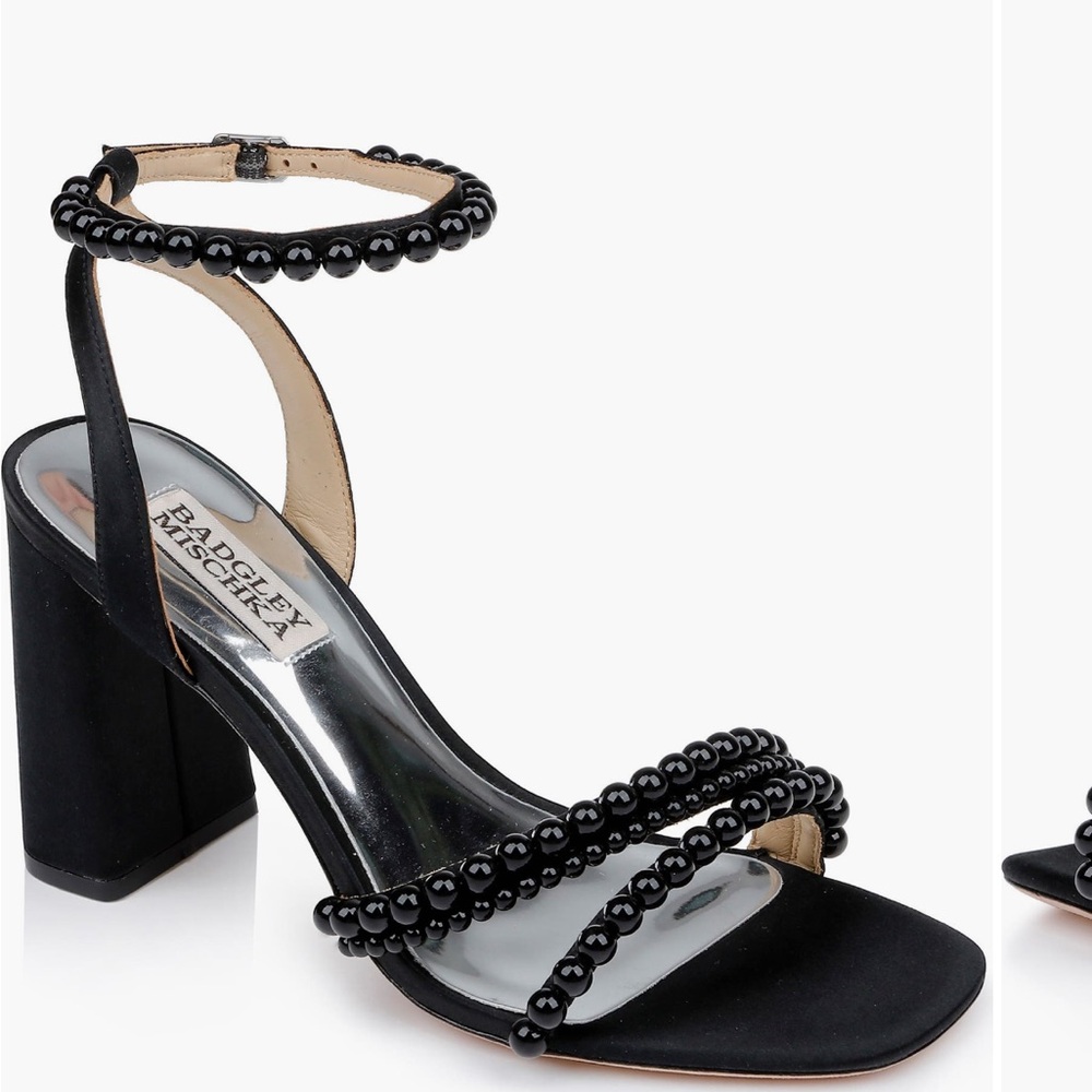 NEW Badgley Mischka feisty sandal
